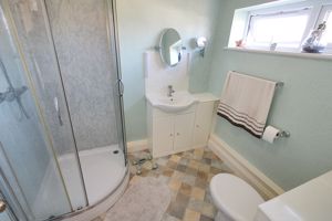 En-suite- click for photo gallery